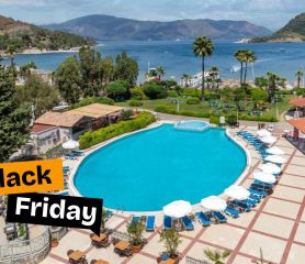 MARTI LA PERLA  (ADULTS ONLY 16+)